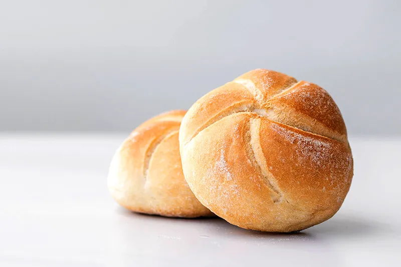 素材の旨味が凝縮されている白パン
