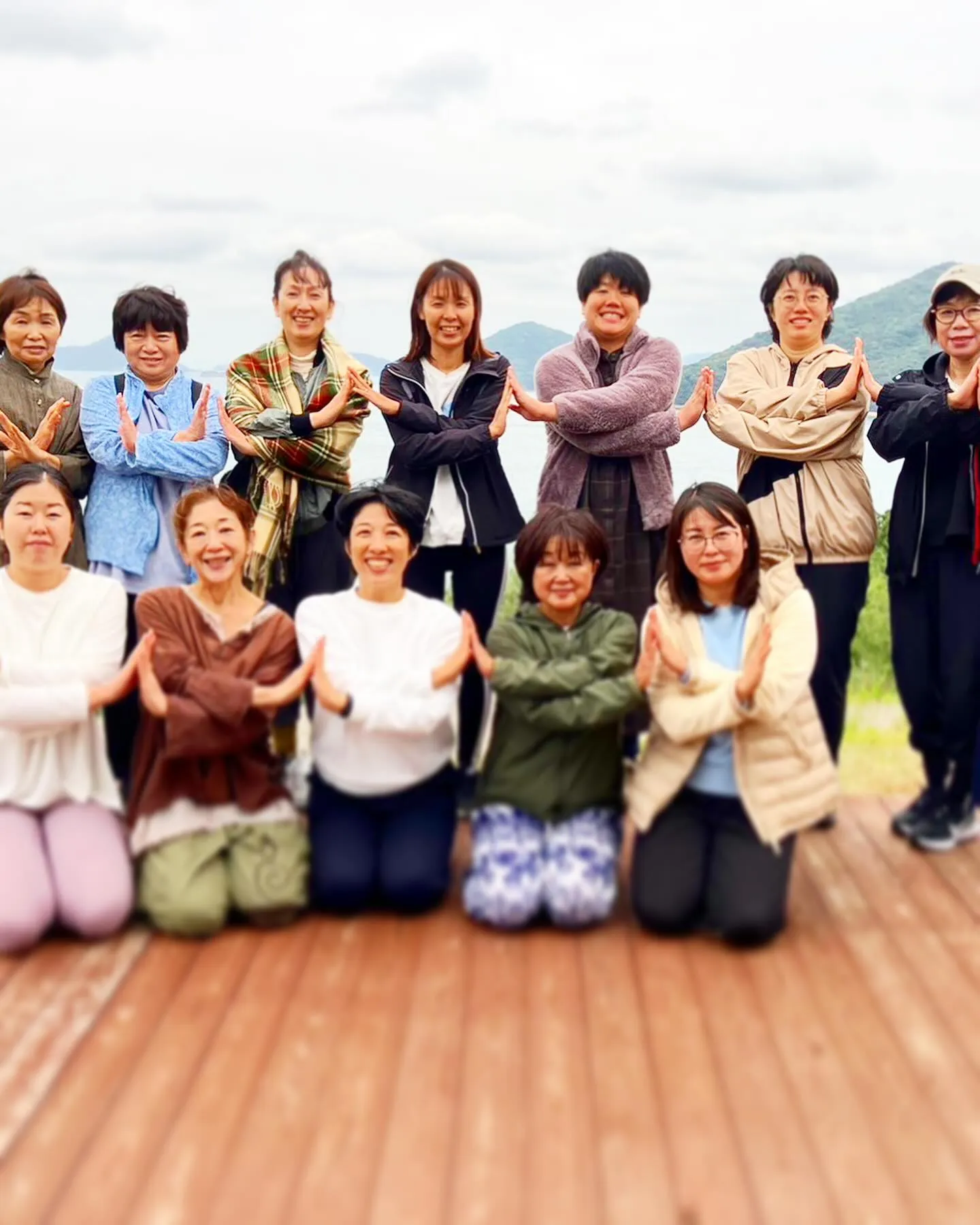 瀬戸内海の風と匂いと音を感じながら、荘内半島のオリーブ農園で...